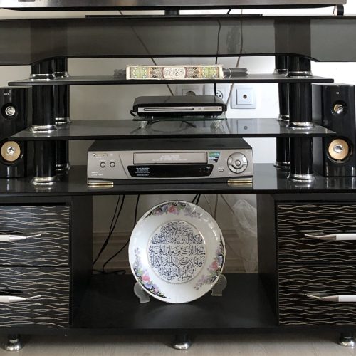 میز تلویزیون درحد صفر