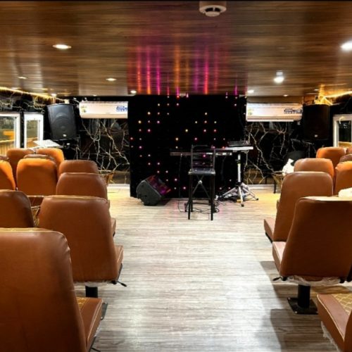 کشتی تفریحی