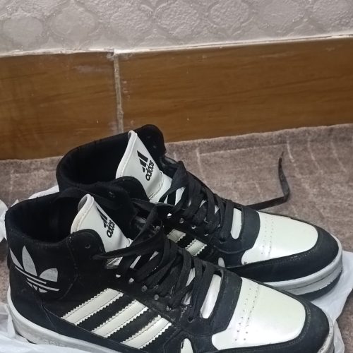 کتونی آدیداس ساق دار