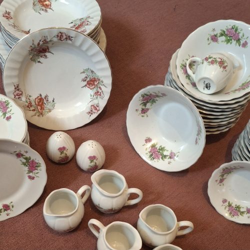 سلام یه سری ظرف چینی نو