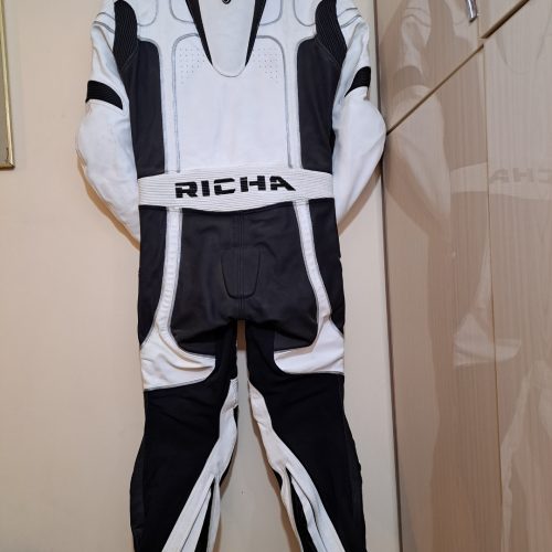 لباس یک تیکه موتور سواری