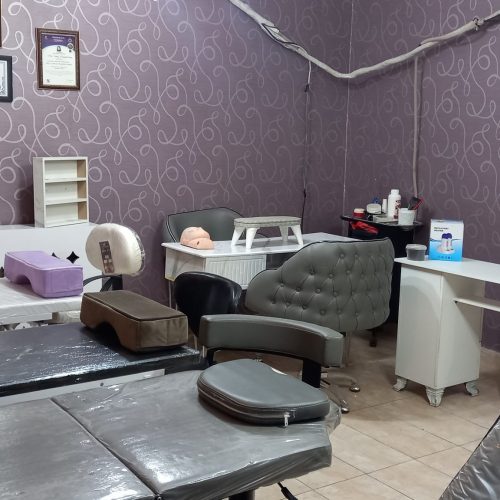 واگذاری امتیاز و تجهیزات سالن زیبائی