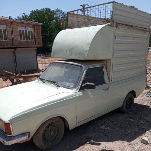 وانت و اتاق فلافلی. همراه با وسایل