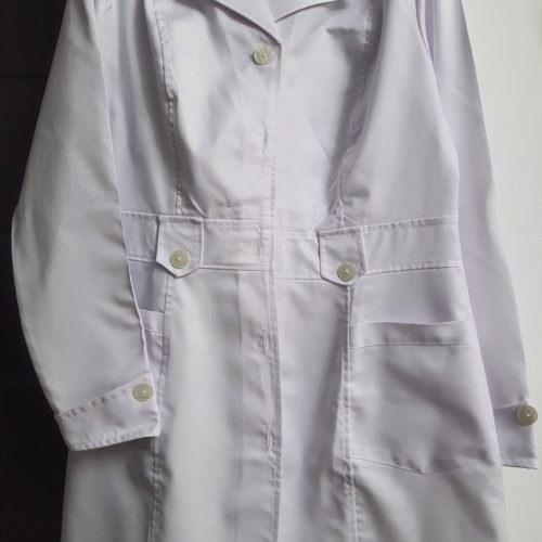 روپوش سفید کادر درمان