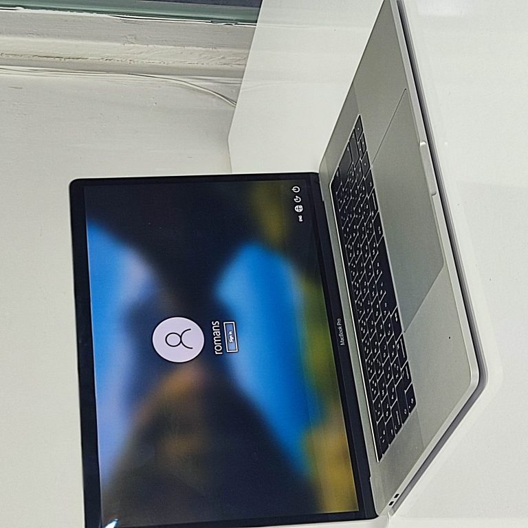 لب تاپ اپل