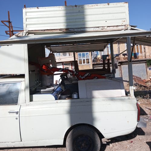 وانت و اتاق فلافلی. همراه با وسایل