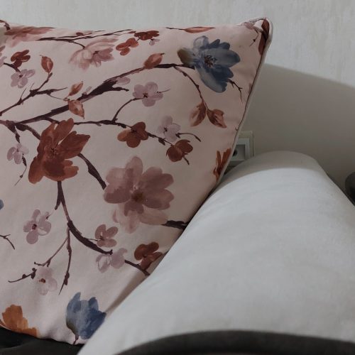 مبلمان راحتی و زیبا