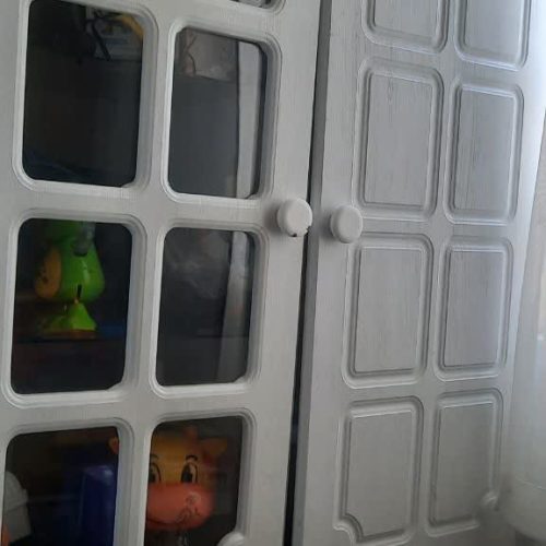 تخت خواب و کمد کودک