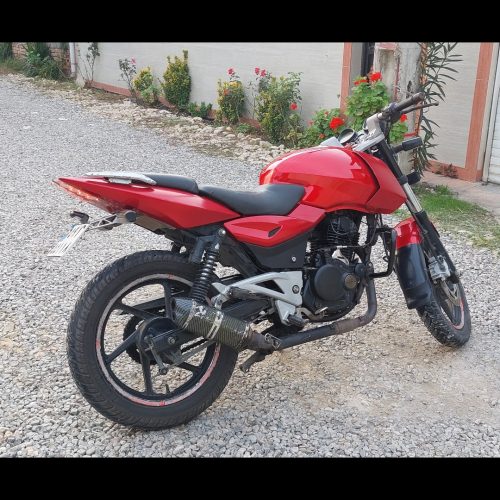 موتور پالس200