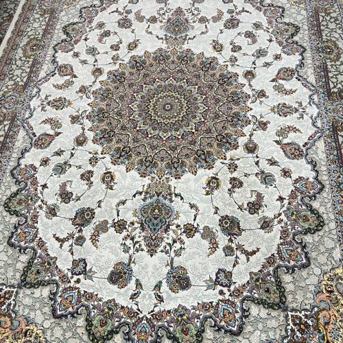 فرش کاملا نو و سالم