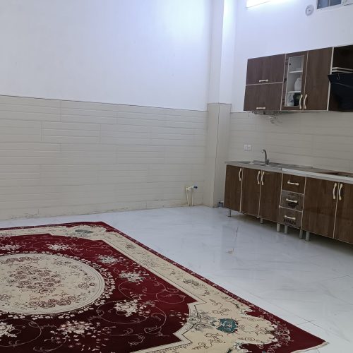 پیشوا قلعه کرد خیابان طالقانی سر نبش روبه روی مغازه ی الماس (معین)