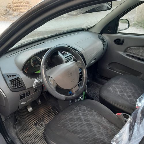 تیبا هاچ‌بک رنگ مشکی درحد مدل 94