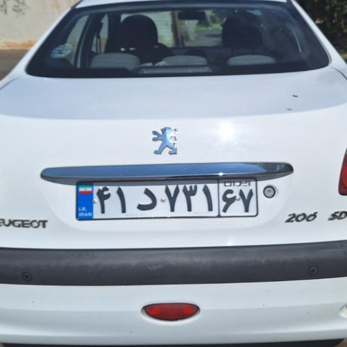 پژو 206 صندوقدار
