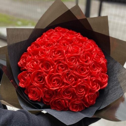 دست گل جاودانه