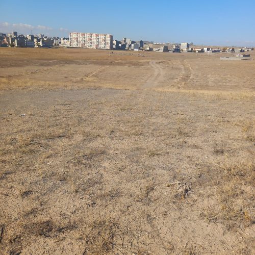 زمین میانه انتهای شهرک اندیشه قرخ بلاخ