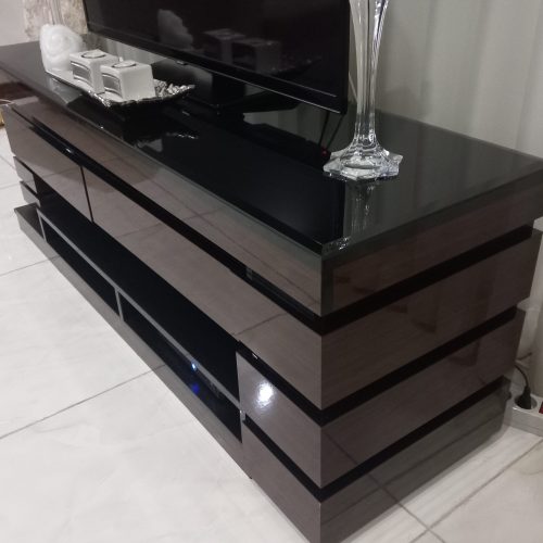 میزتلوزیون