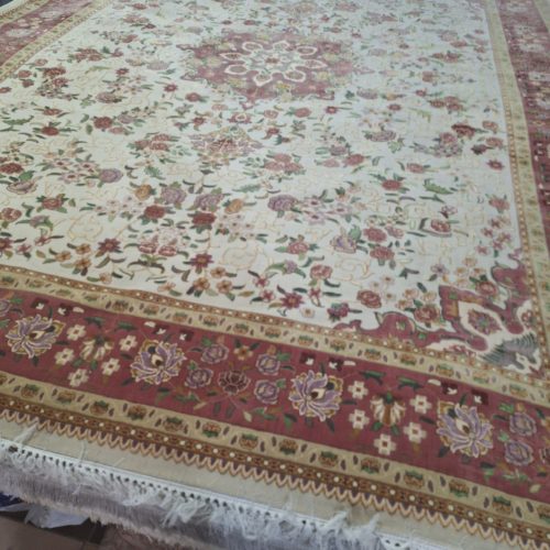 فرش نخ ابریشم مصنوعی