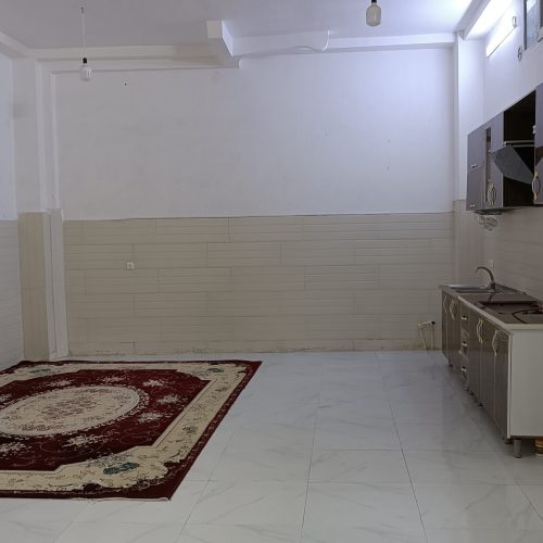 پیشوا قلعه کرد خیابان طالقانی سر نبش روبه روی مغازه ی الماس (معین)