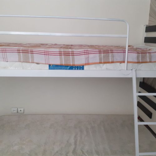 تخت دو طبقه