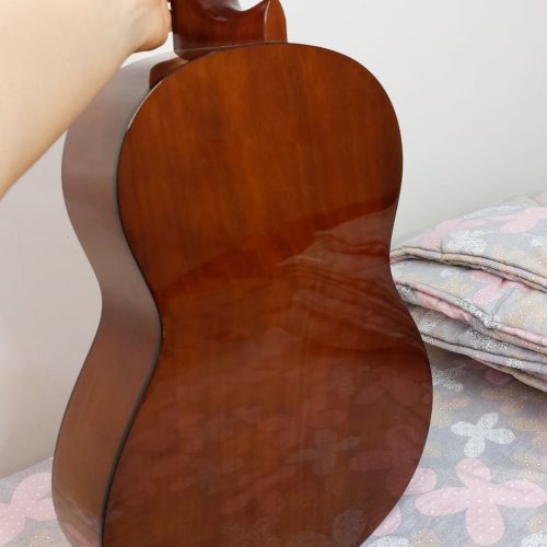 گیتار یاماها c70 اصل