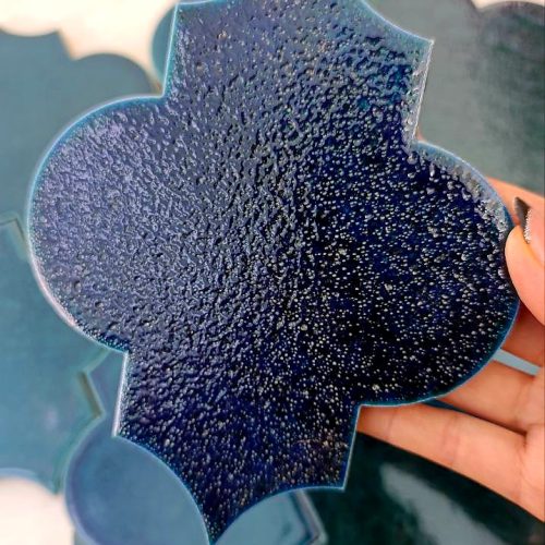 کاشی دست ساز هفترنگ سنتی و مدرن