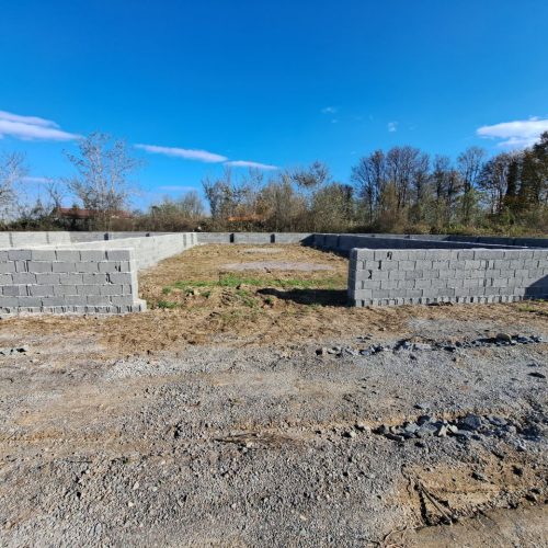 زمین کامل مسکونی مناسب ساخت و سرمایه گذاری