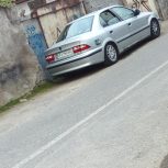 موتورماشین سالم فقط یه کاپوت با یه گرگیررنگه بعقیه جاهابی رنگ هست فقط یکم سقف باکاپوت عقب افتاب سوختگی داره بیمه هم 1سال کامل داره صندلی برقی اینه برقی کارمیکنه سخن گوش هم سالمه کارمیکنه  فقط 2تارکاباش پوسیدگی داره