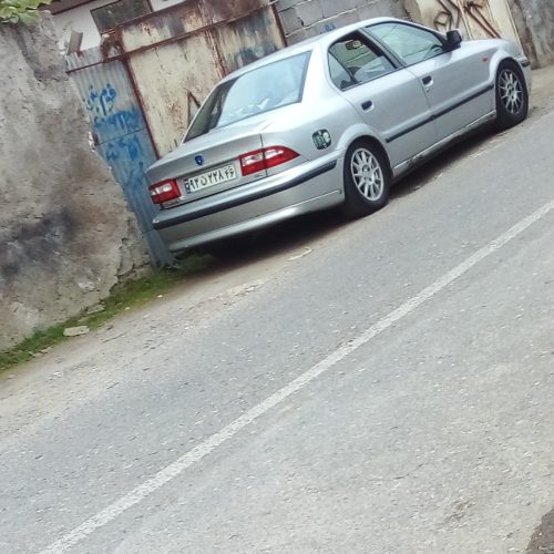 موتورماشین سالم فقط یه کاپوت با یه گرگیررنگه بعقیه جاهابی رنگ هست فقط یکم سقف باکاپوت عقب افتاب سوختگی داره بیمه هم 1سال کامل داره صندلی برقی اینه برقی کارمیکنه سخن گوش هم سالمه کارمیکنه  فقط 2تارکاباش پوسیدگی داره