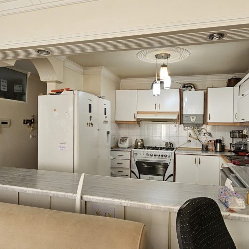 فروش آپارتمان85متری جنوبی برابوریحان غربی(مادی شاهپسند)