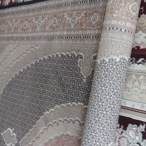 فرش درجه یک نگین