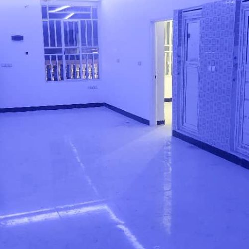 طبقه بالا بفروش می رسد