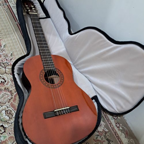 گیتار poya G3  کلاسیک