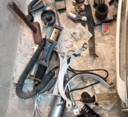 ی مقدار کمی لوازم یدکی پراید