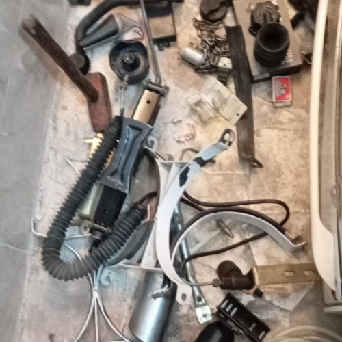 ی مقدار کمی لوازم یدکی پراید