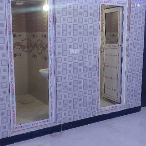 طبقه بالا بفروش می رسد