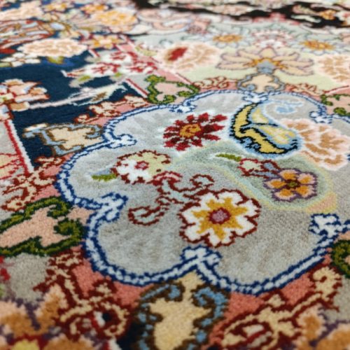 فرش دست باف طبیعی