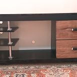 میز تلویزیون در حد نو