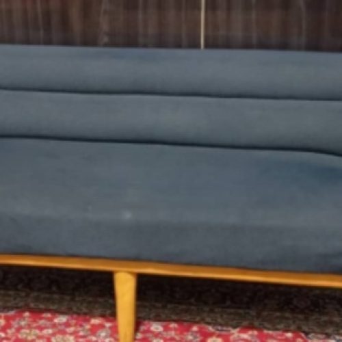 مبلمان سه نفره،دونفره تک نفره به همراه میزوعسلی