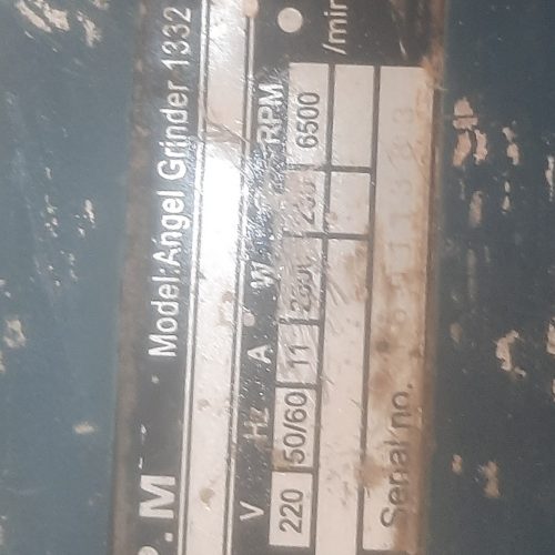 یه عدد دستگاه فرز  بزرگ