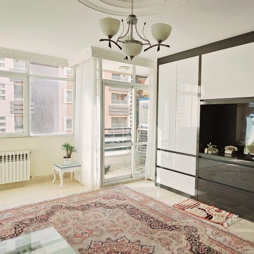 فروش آپارتمان85متری جنوبی برابوریحان غربی(مادی شاهپسند)