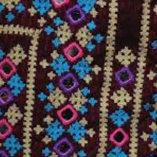 خیاط پلیوار و آیینه