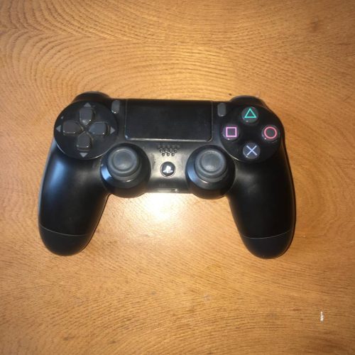 دسته بازی PS4