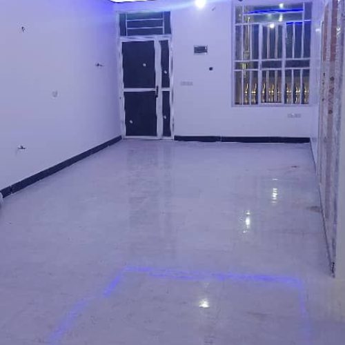 طبقه بالا بفروش می رسد