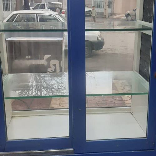 یخچال فروشگاهی و مرغ فروشی