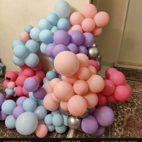 تم بادکنک تولد