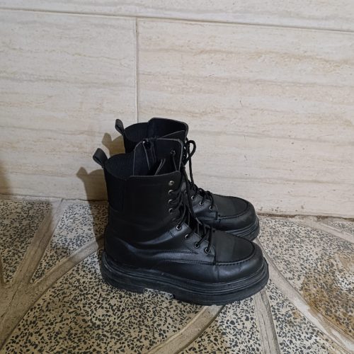 بوت دخترانه