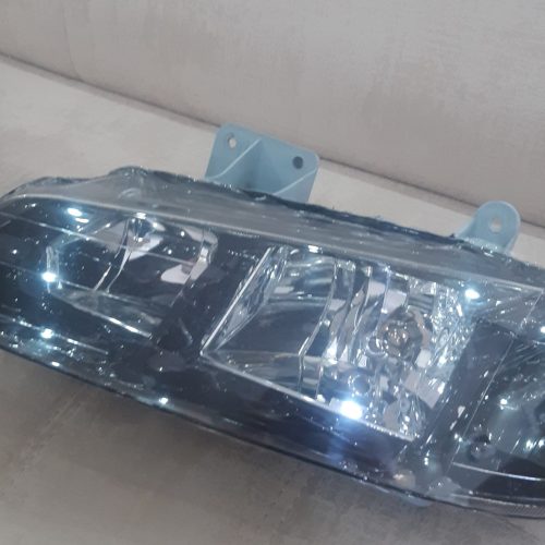 چراغ جلوی پژوپارس