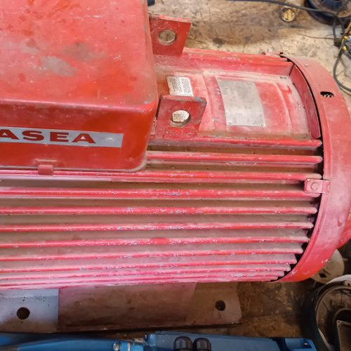 الکتروموتور مارک ASEA سوئد 50اسبی700دور برق نخورده