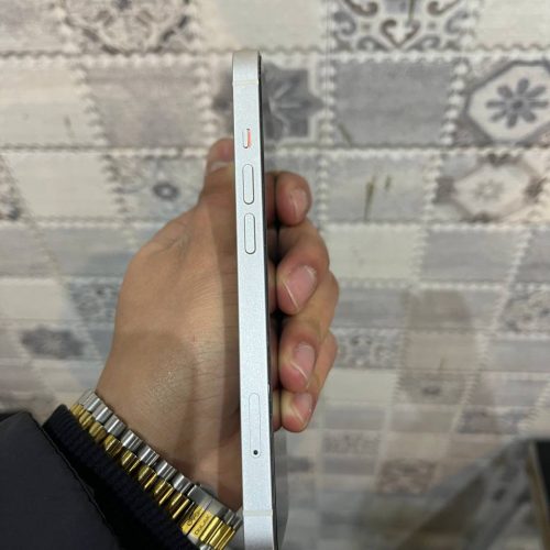 آیفون 13نرمال سفید