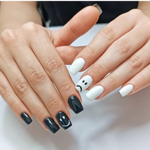انواع خدمات ناخن با تخفیف ویژه
